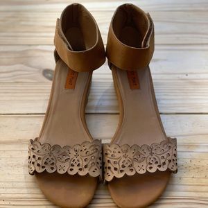 Miz Mooz Primrose sandals sz 8.5